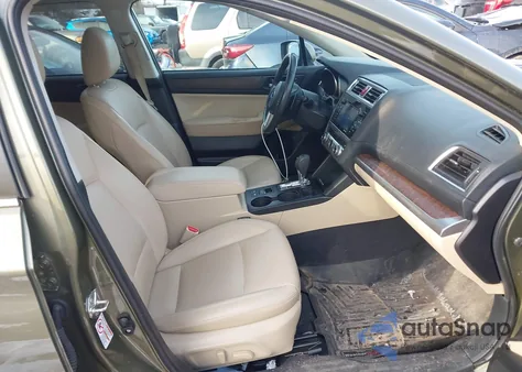 2017 Subaru Outback 2.5I Limited z USA, uszkodzony, nr VIN 4S4BSANC1H3311888